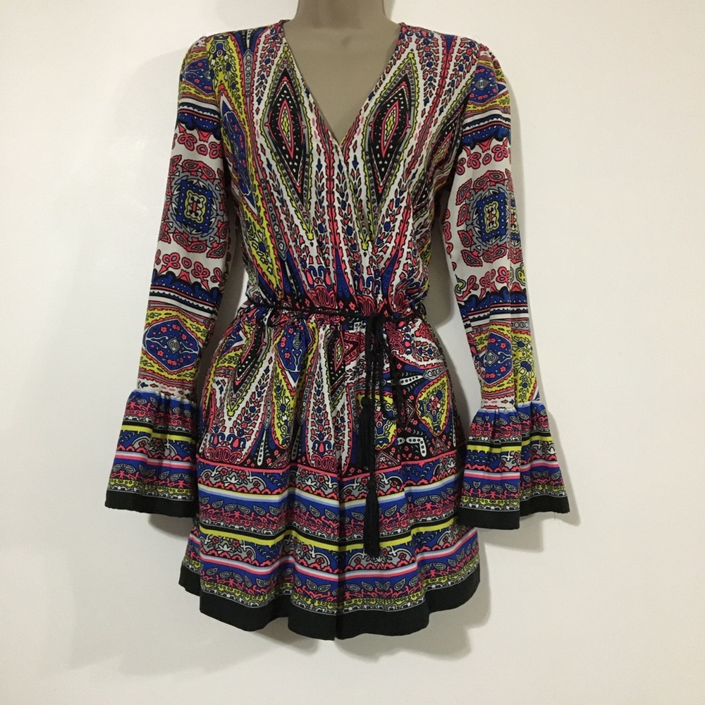 GB Gianni Bini Romper. Size Small.